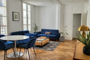 Bureau privé - 75009 - 4 postes - 2400€