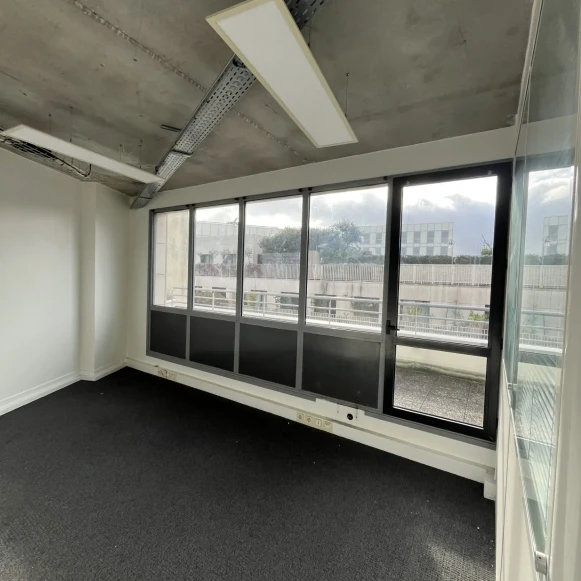 Bureau privé 15 m² 4 postes Location bureau Rue de Paris Boulogne-Billancourt 92100 - photo 1