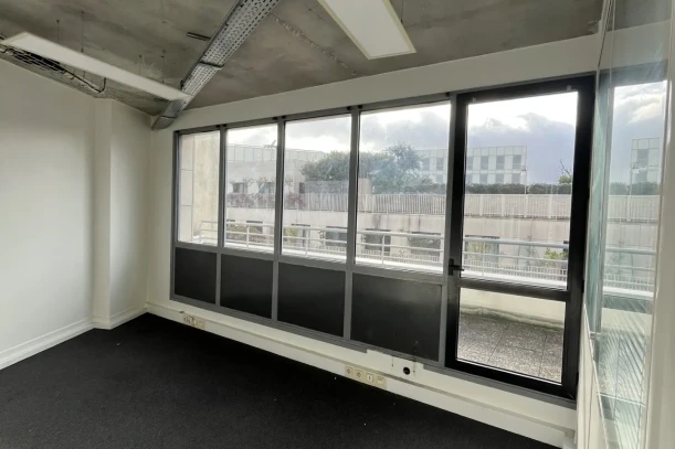 Bureau privé - 92100 - 4 postes - 1750€