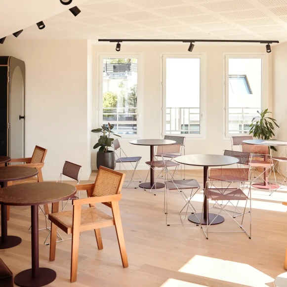 Bureau privé 12 m² 3 postes Coworking Rue Feydeau Paris 75002 - photo 4