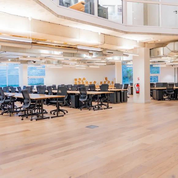 Espace indépendant 3 500 m² 350 postes Location bureau Boulevard Pereire Paris 75017 - photo 9