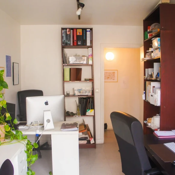 Bureau privé 10 m² 3 postes Location bureau Boulevard Berthier Paris 75017 - photo 1