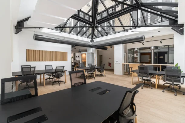 Espace indépendant - 75009 - 45 postes - 26000€