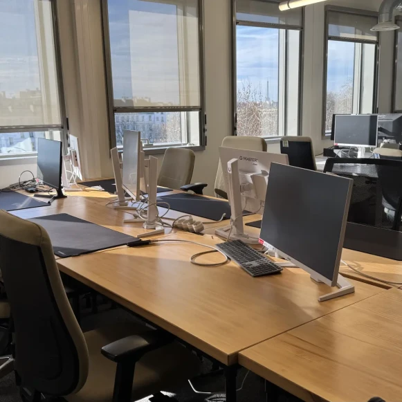 Open Space  28 postes Coworking Quai de Valmy Paris 75010 - photo 3