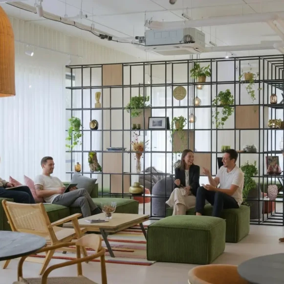 Bureau privé 55 m² 6 postes Location bureau Boulevard Michaēl Faraday Serris 77700 - photo 10