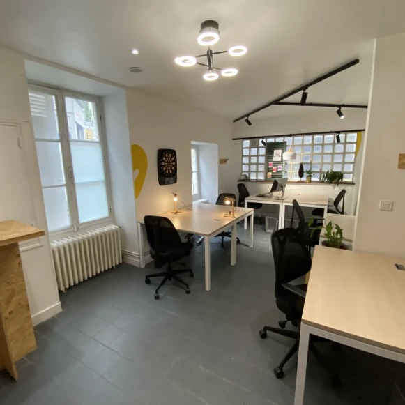 Bureau privé 10 m² 2 postes Coworking Rue Croix de Malte Orléans 45000 - photo 6