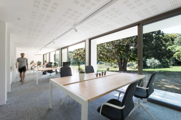 Open Space - 13012 - 4 postes - 300€