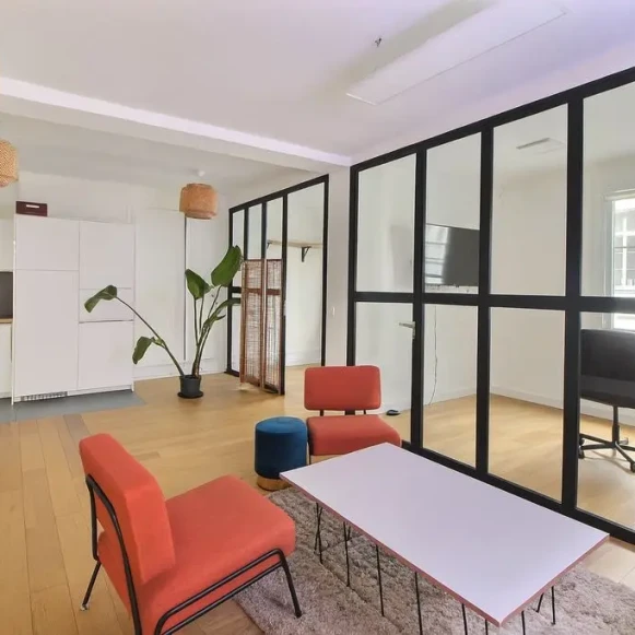 Espace indépendant 100 m² 18 postes Coworking Rue du Faubourg Saint-Denis Paris 75010 - photo 1