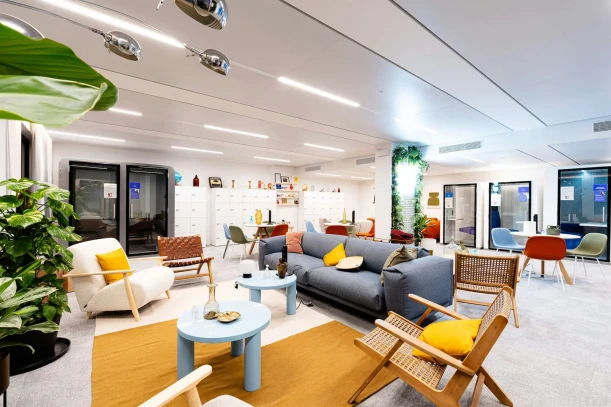 Espace indépendant - 75004 - 112 postes - 98500€