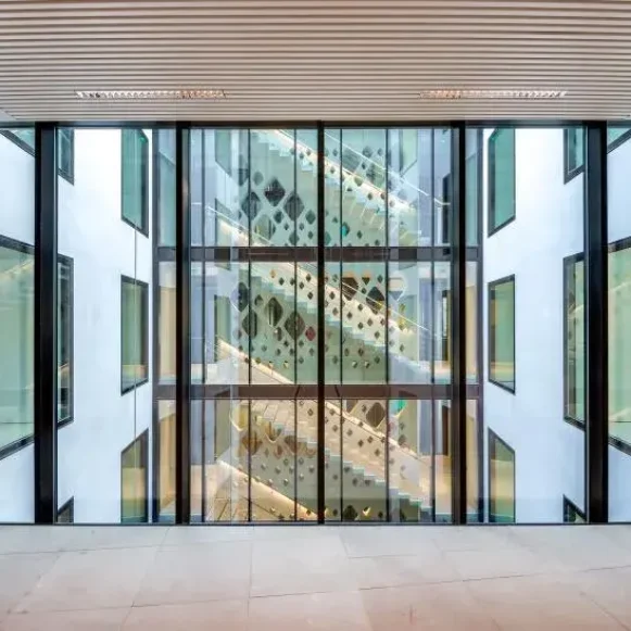Bureau privé 39 m² 10 postes Coworking Rue d'Amsterdam Paris 75008 - photo 9
