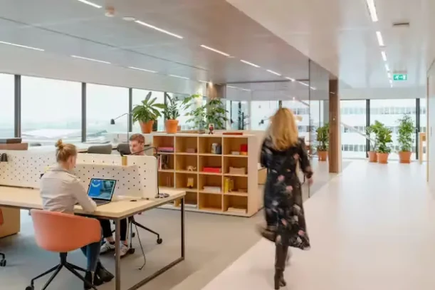 Espace indépendant - 75008 - 165 postes - 111326€