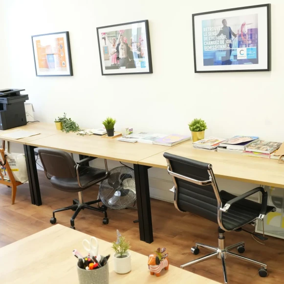 Bureau privé 27 m² 10 postes Location bureau Rue Godot de Mauroy Paris 75009 - photo 4