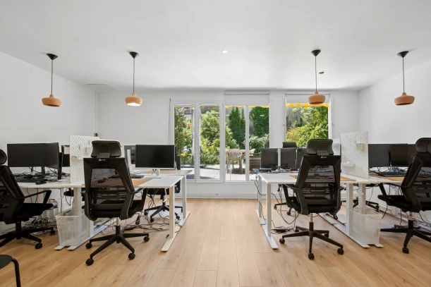 Espace indépendant - 92200 - 13 postes - 5800€