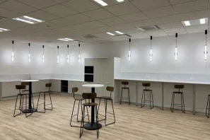 Bureau privé - 94800 - 3 postes - 1500€