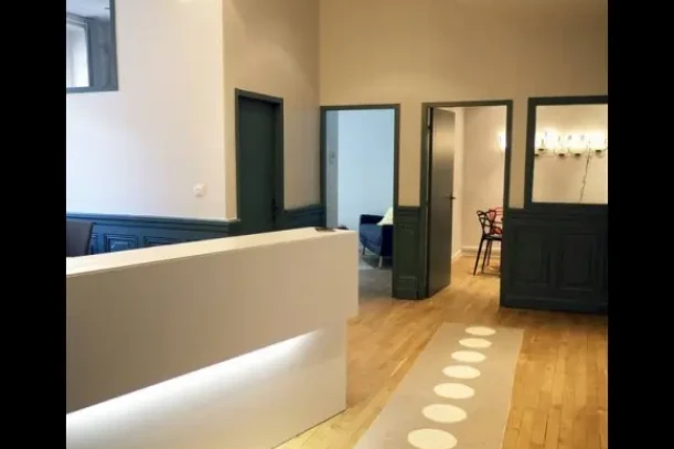 Bureau privé - 69001 - 3 postes - 950€