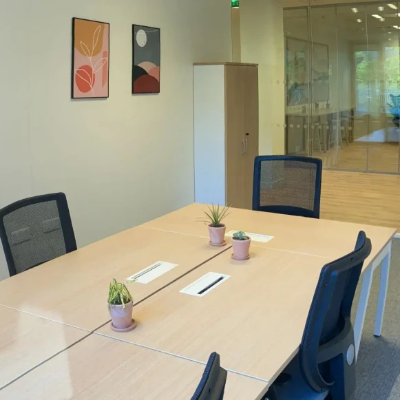 Bureau privé 18 m² 5 postes Location bureau Avenue du Président Wilson Puteaux 92800 - photo 1