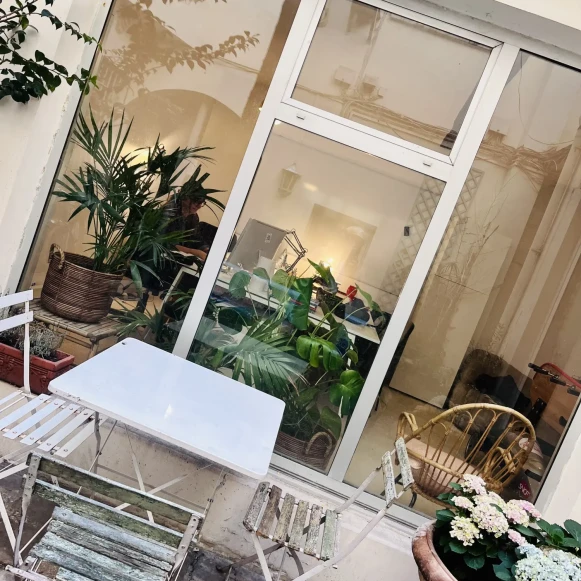 Bureau privé 25 m² 4 postes Location bureau Rue Lamartine Paris 75009 - photo 6