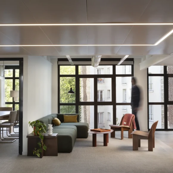 Bureau privé 57 m² 18 postes Coworking Rue Joseph de Maistre Paris 75018 - photo 9