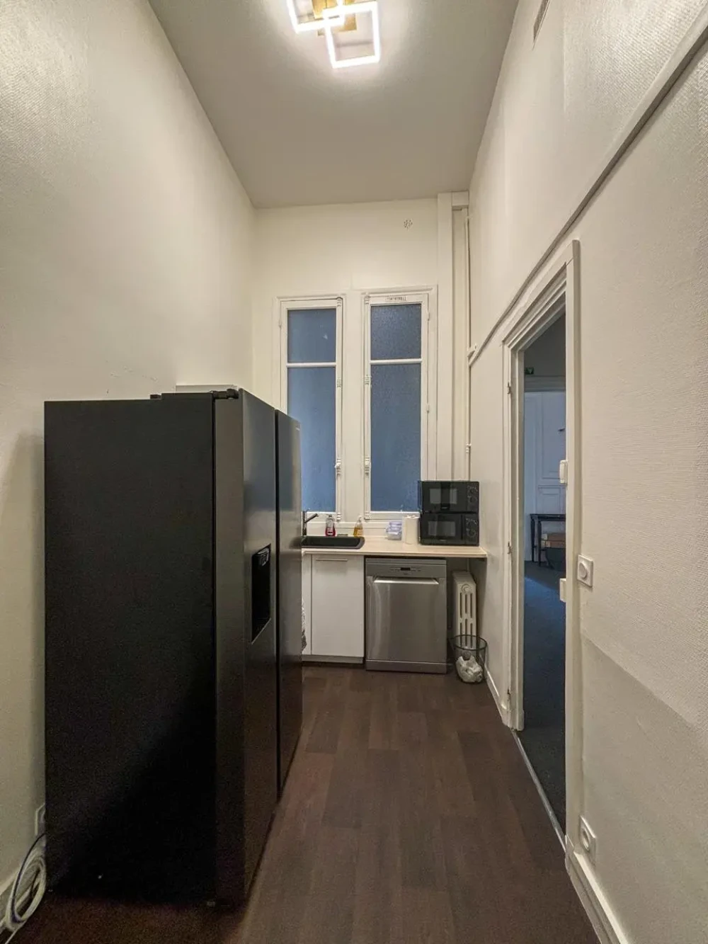 Bureau privé - 75008 - 6 postes - 2000€