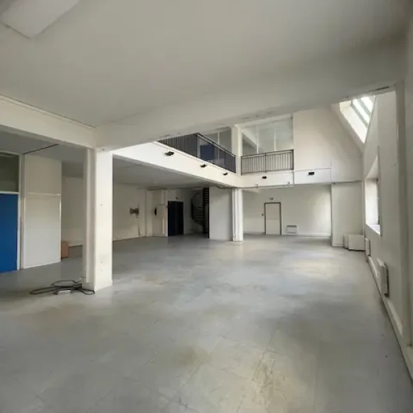 Bureau privé 290 m² 40 postes Location bureau Rue Soleillet Paris 75020 - photo 12