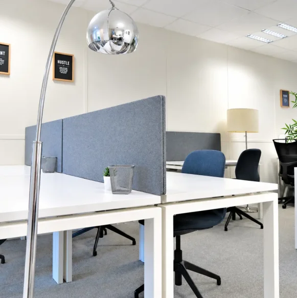 Open Space  12 postes Coworking Rue René Viviani Nantes 44200 - photo 3