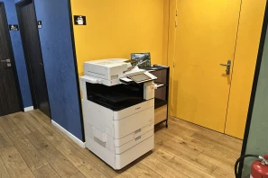 Bureau privé - 93160 - 2 postes - 700€