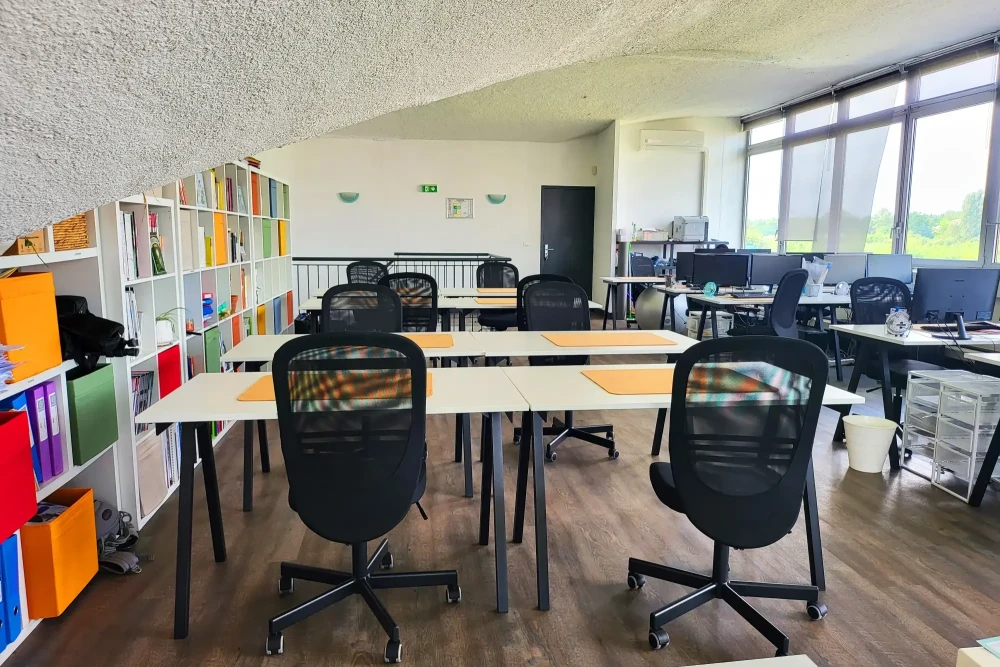 Bureau privé - 94370 - 1 poste - 600€