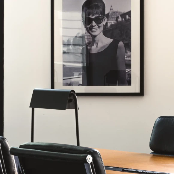 Bureau privé 14 m² 5 postes Location bureau Cours Albert 1er Paris 75008 - photo 1