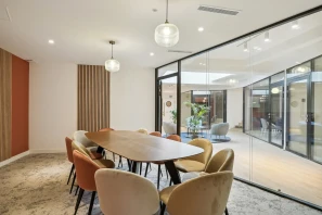 Le Saint-Lazare Place de Clichy