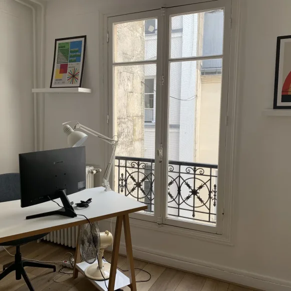 Bureau privé 14 m² 4 postes Location bureau Rue du Sentier Paris 75002 - photo 2