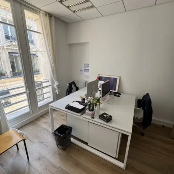 Espace indépendant 80 m² 14 postes Coworking Rue Kepler Paris 75016 - photo 2
