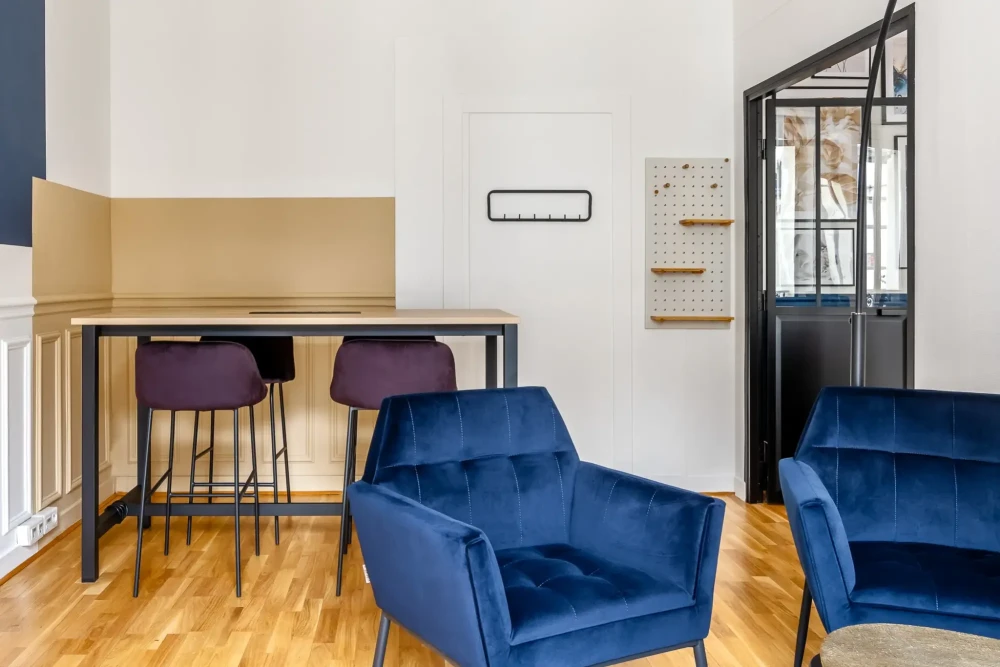 Espace indépendant - 75001 - 20 postes - 8999€