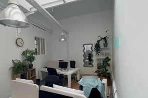 Bureau privé - 75003 - 6 postes - 1900€