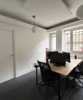 Bureau privé - 75010 - 3 postes - 1350€