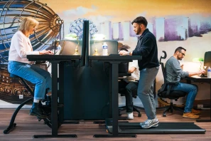 Open Space - 25200 - 7 postes - 350€