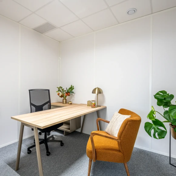 Bureau privé 7 m² 1 poste Location bureau Rue des Courtillons Bruz 35170 - photo 1