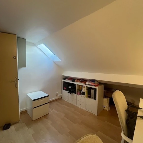 Espace indépendant 10 m² 2 postes Location bureau Rue Paul Escudier Paris 75009 - photo 2