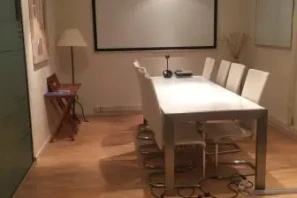 Bureau privé - 06560 - 2 postes - 390€