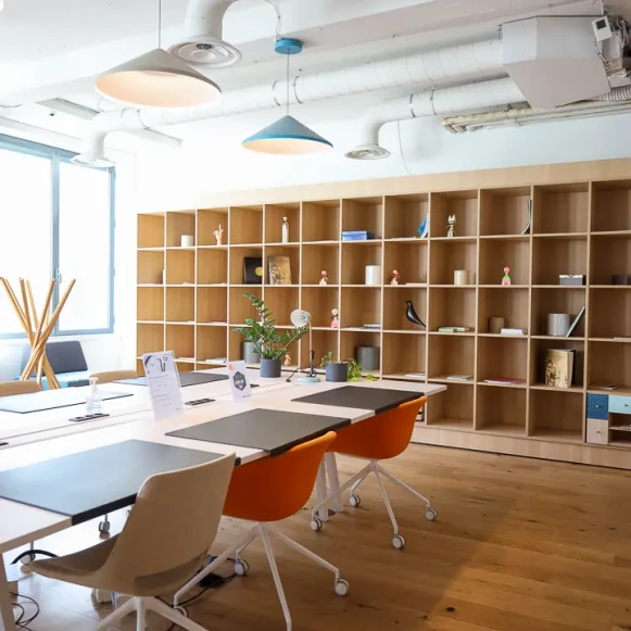 Bureau privé 56 m² 14 postes Coworking Rue Saint-Fiacre Paris 75002 - photo 7