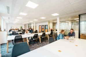 Bureau privé - 75009 - 95 postes - 76000€