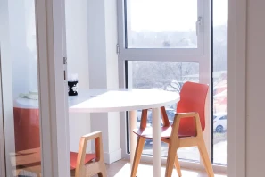 Open Space - 49100 - 1 poste - 135€