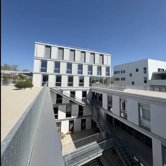 Bureau privé 4 m² 1 poste Location bureau Avenue Rockefeller Lyon 69008 - photo 10