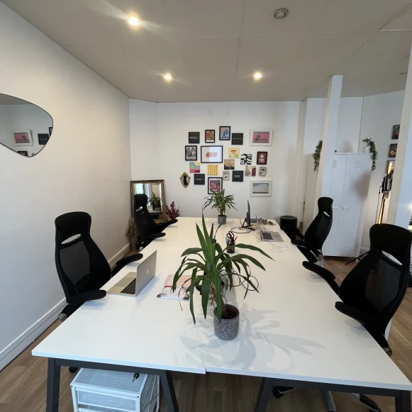 Bureau privé 37 m² 6 postes Location bureau Rue Feydeau Paris 75002 - photo 7