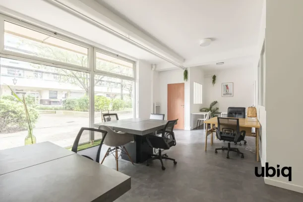 Espace indépendant - 75011 - 11 postes - 5000€