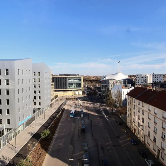 Bureau privé 15 m² 2 postes Coworking Rue aux Arènes Metz 57000 - photo 2