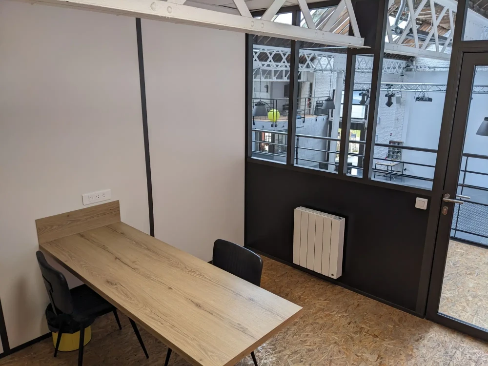 Bureau privé - 62220 - 1 poste - 220€