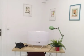 Bureau privé - 93100 - 3 postes - 649€