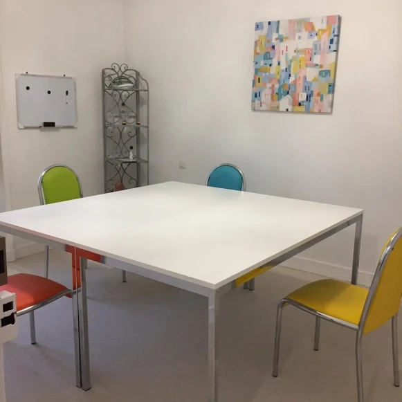 Bureau privé 16 m² 2 postes Coworking Rue Jean Jaurès Rezé 44400 - photo 2