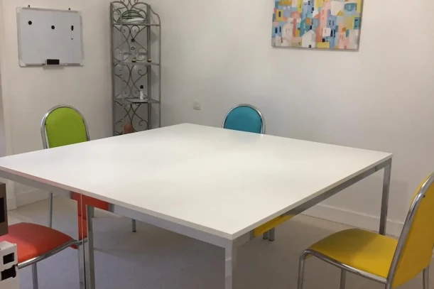Bureau privé - 44400 - 2 postes - 680€
