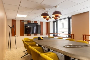 Bureau privé - 75008 - 4 postes - 3840€